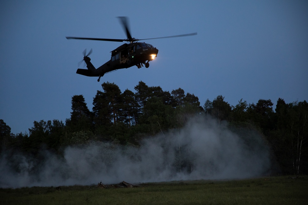 1st Combat Aviation Brigade Soldiers Train with Joint-Nation Special Forces