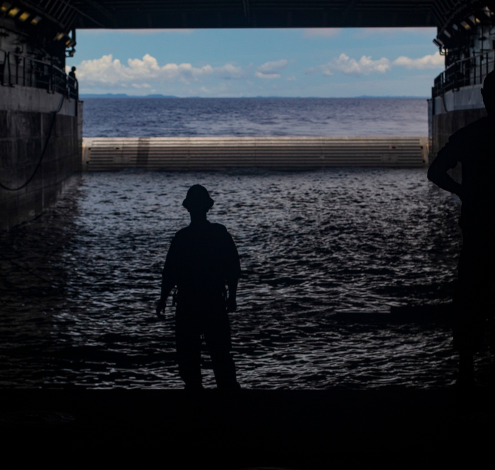 LCAC Operations Aboard the USS New Orleans (LPD 18)