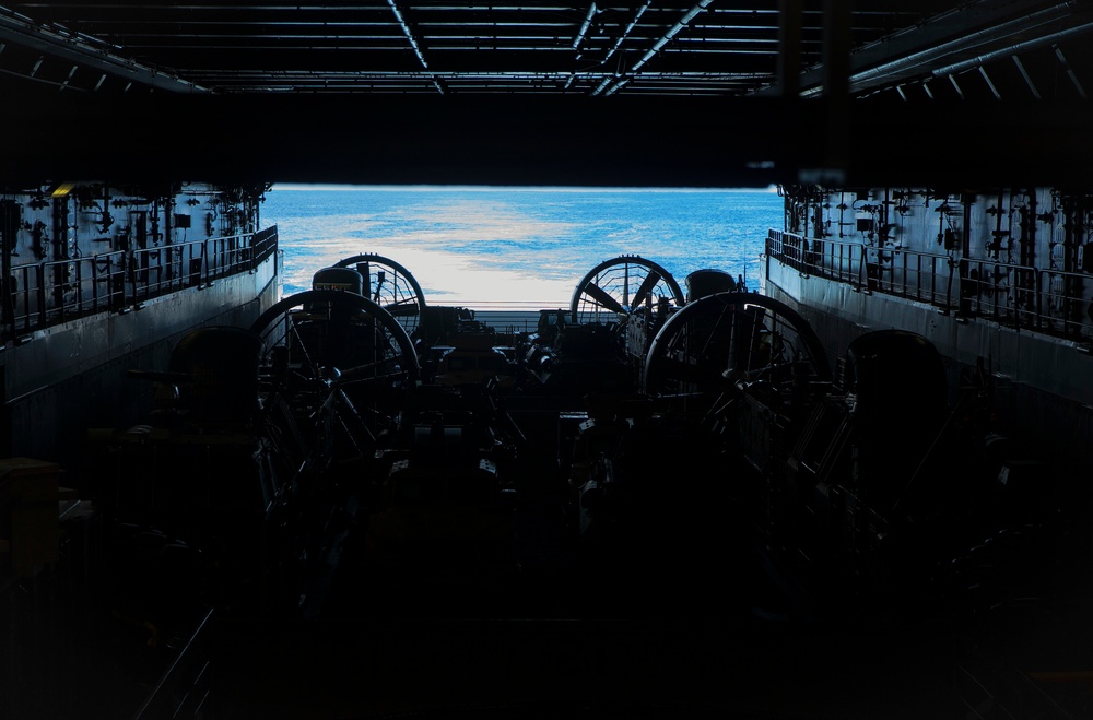 LCAC Operations Aboard the USS New Orleans (LPD 18)