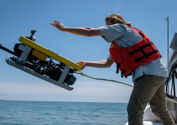 NHHC Partners with Academia, Commercial Industry to find USS Nina