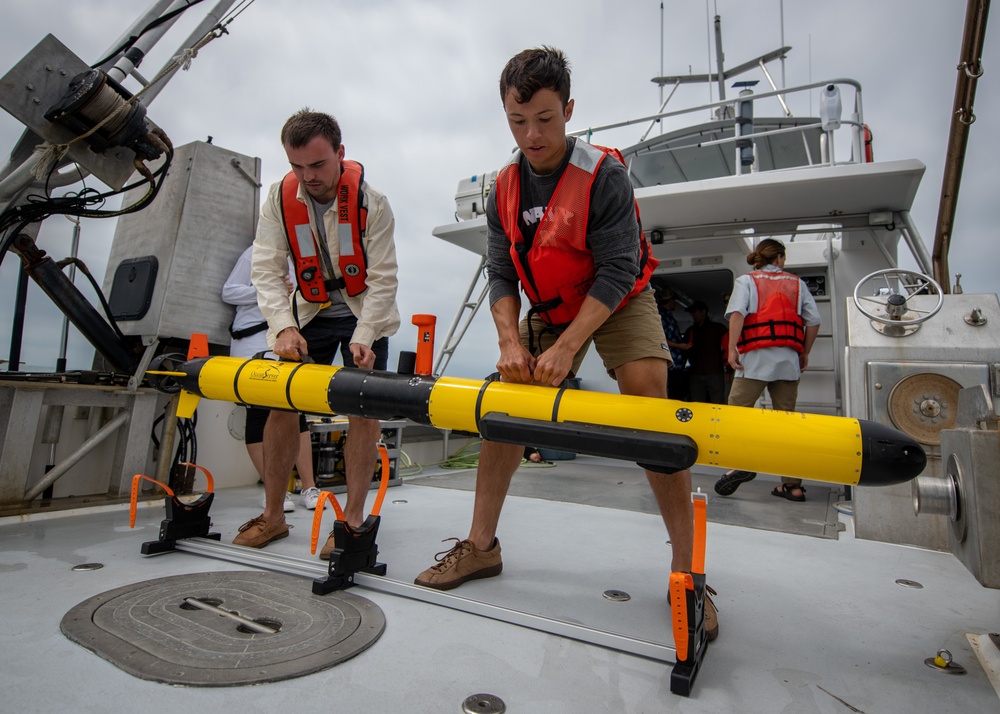 NHHC Partners with Academia, Commercial Industry to find USS Nina