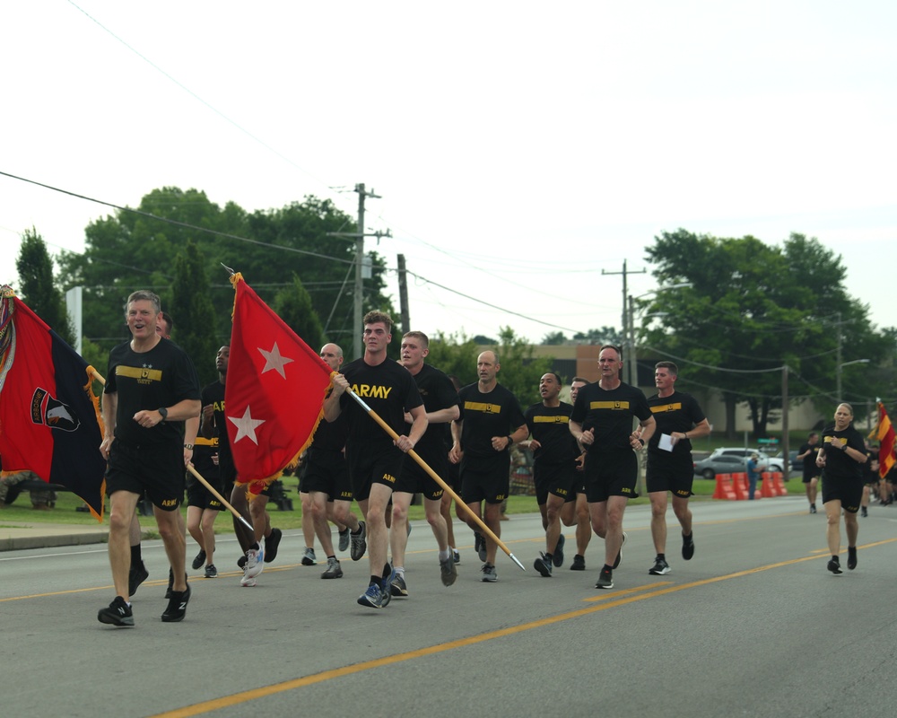 Maj. Gen. J.P. McGee and Command Sgt. Maj. Knapp Leads the Division during the run.