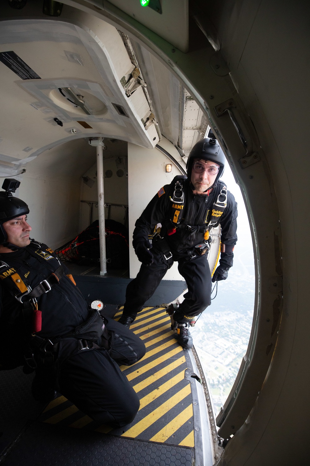 U.S. Army Golden Knights make first ever jump into Fort Sam Houston Quadrangle