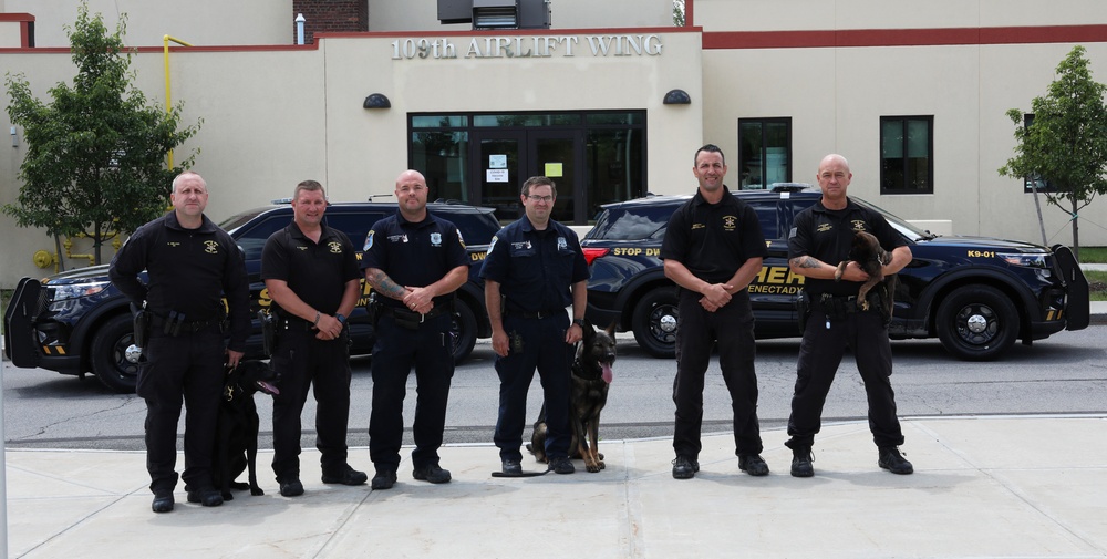 County Sheriff trains dogs at Stratton ANGB
