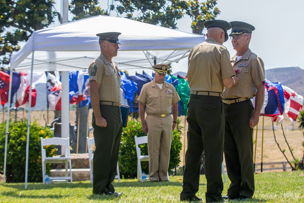 Commandant of the Marine Corps retires old friend