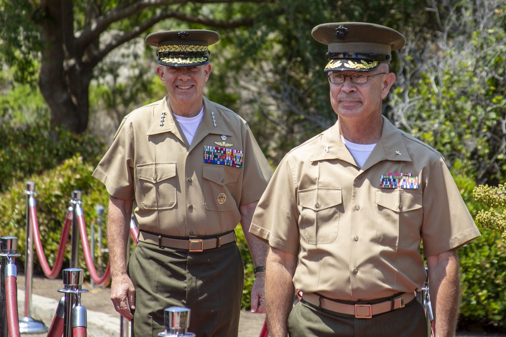 Commandant of the Marine Corps retires old friend