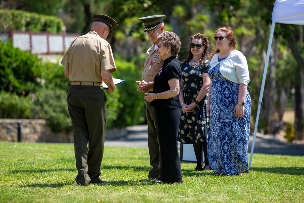 Commandant of the Marine Corps retires old friend