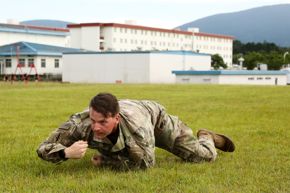 Black Lions try Marine Corps Combat Fitness Test in Japan