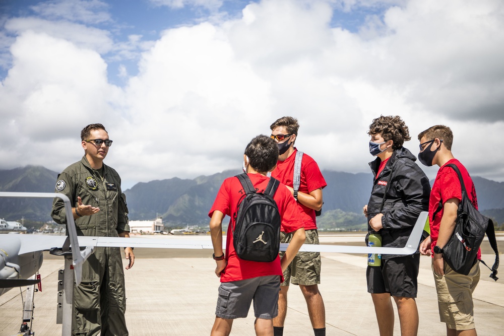 The Future of Marine Aviation: Boy Scouts of Hawaii visit MAG-24