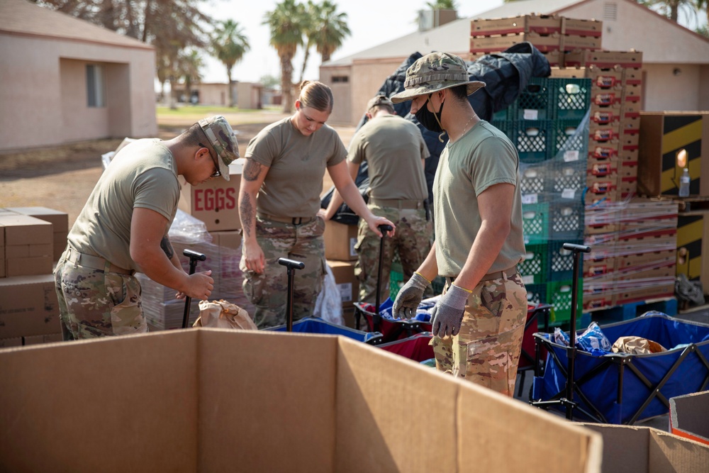 AZNG Distributes Food to Somerton Residents