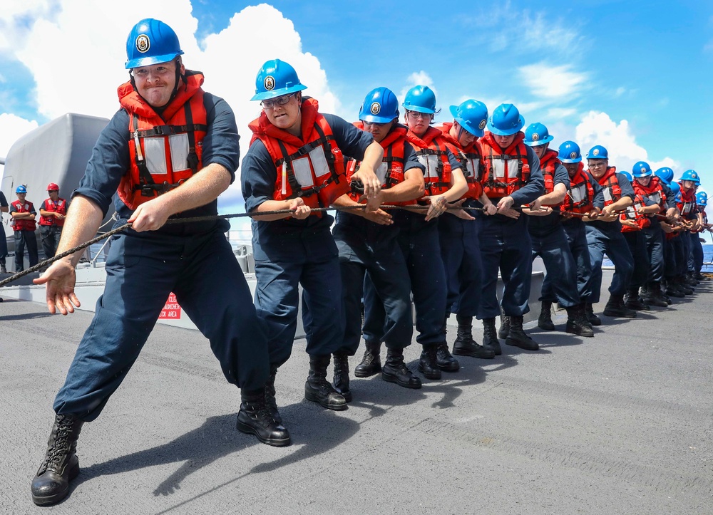 USS Benfold Conducts Replenishment-at-Sea