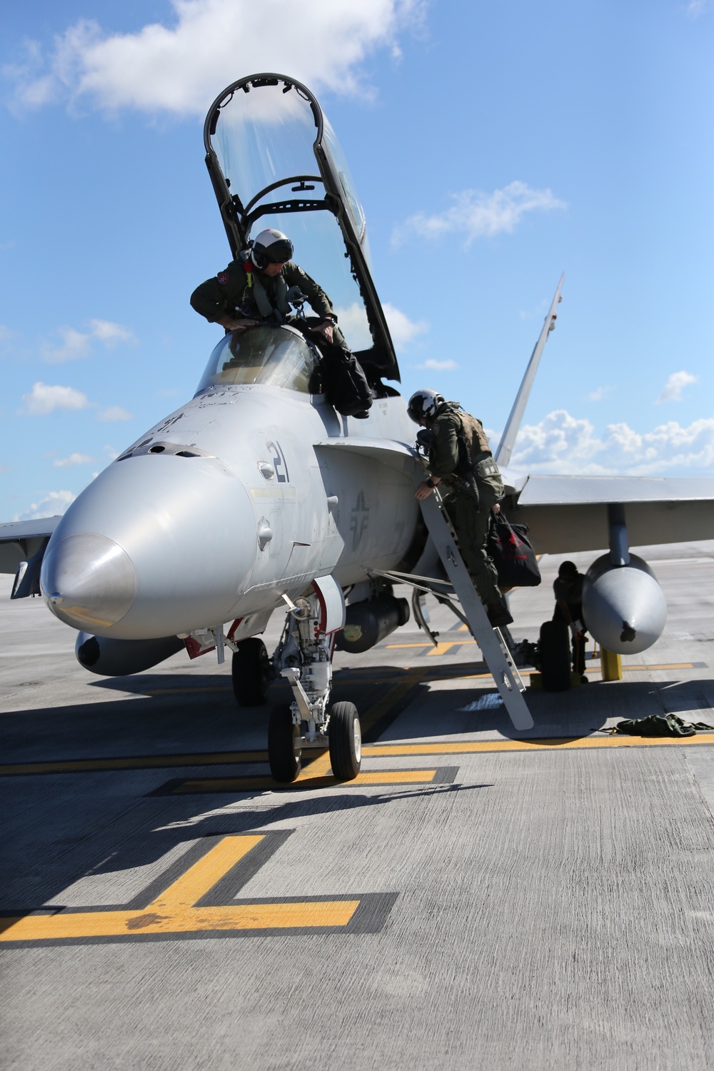 Marine Fighter Attack Squadron 232 arrives on Andersen Air Force Base