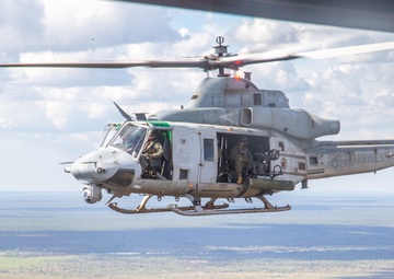 Australian Chief of the Defence Force visits Mount Bundey Training Area during Exercise Southern Jackaroo