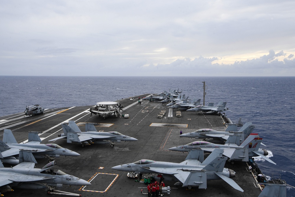 USS Harry S. Truman (CVN 75) transits the Atlantic Ocean.