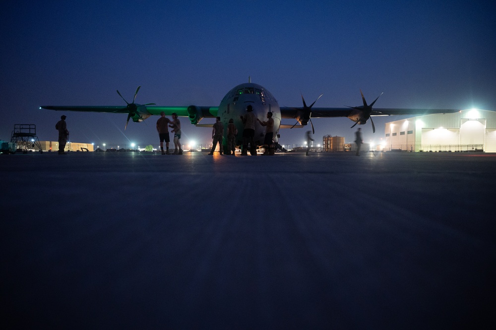 75th EAS Conducts Night Combat Airlift Mission
