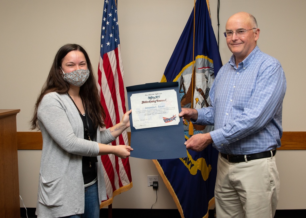Trident Refit Facility Bangor Employee Receives Award