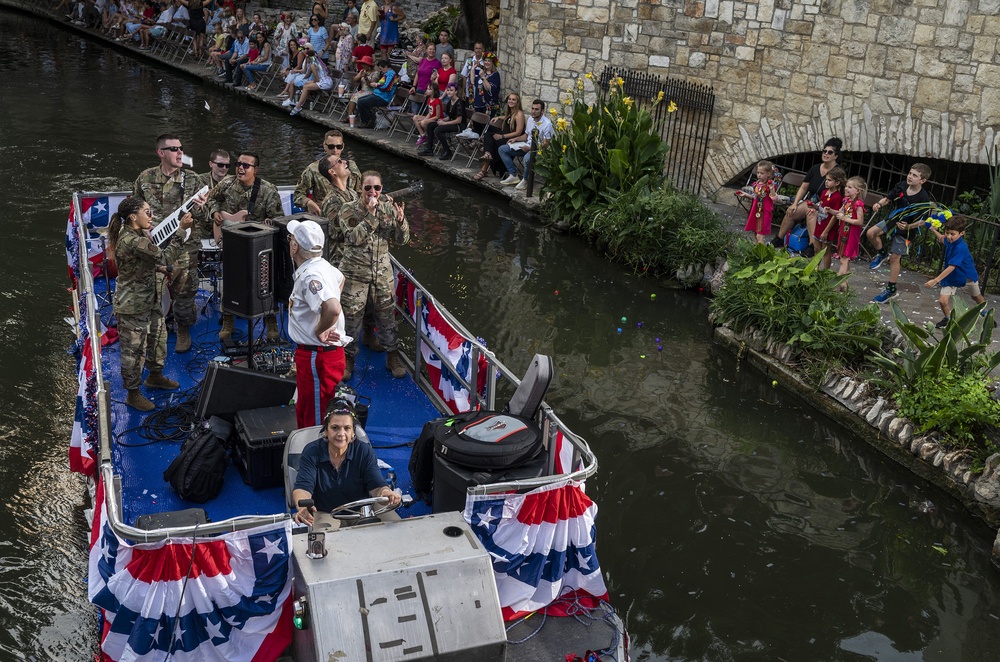 2021 Texas Cavaliers Fiesta River Parade