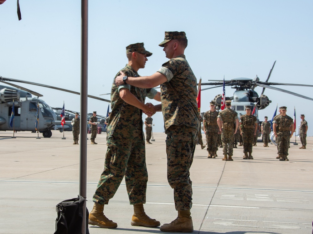 HMH-465 Change of Command