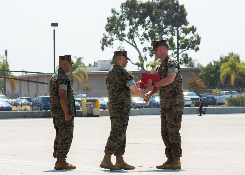 HMH-465 Change of Command