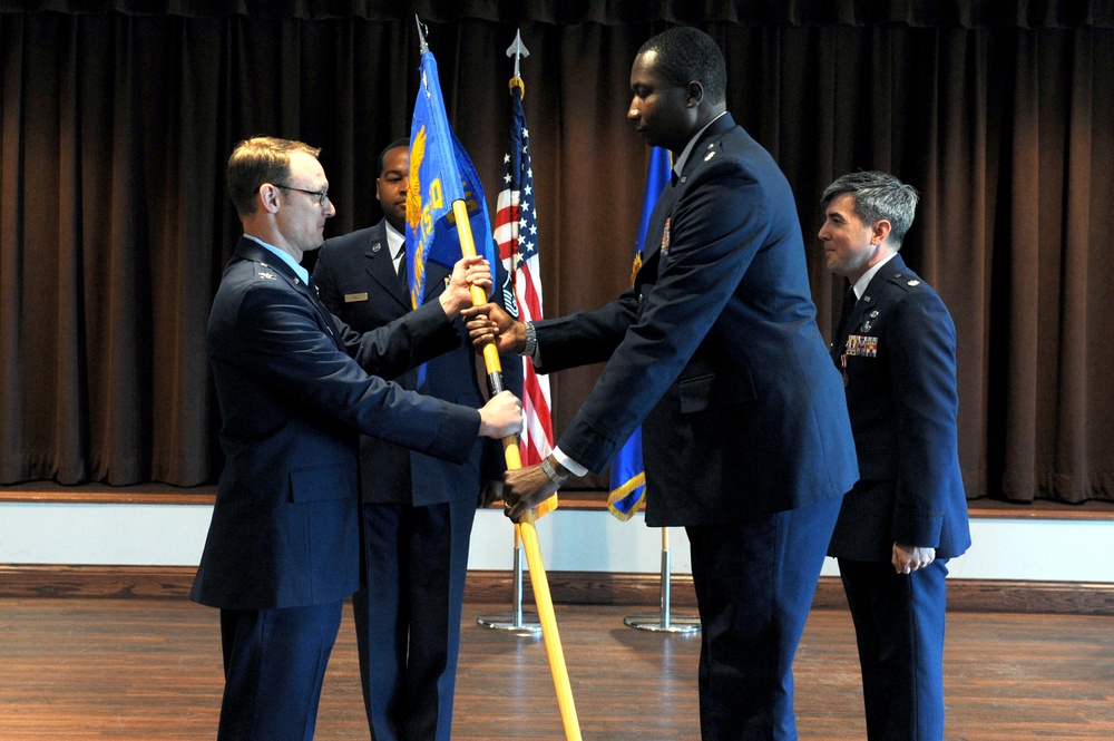 Lt. Col. Morris Love takes command of SMR