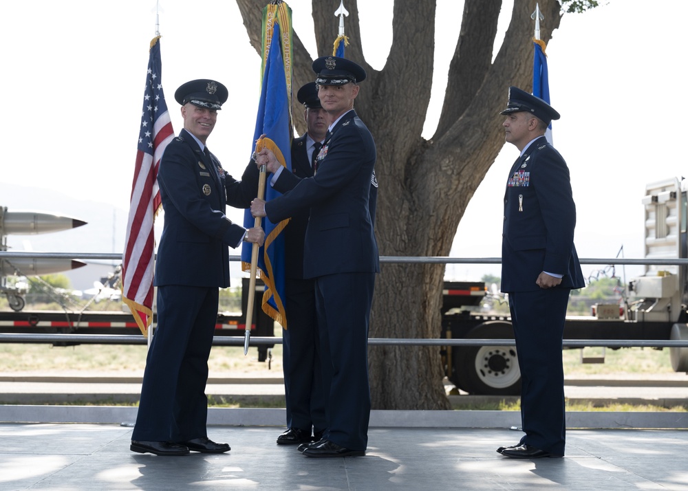 Col. Vattioni takes command of the 377th ABW
