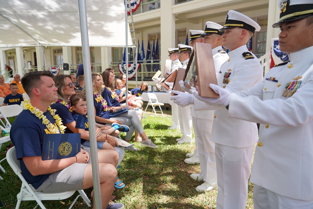 Pearl Harbor Naval Shipyard bids Aloha ‘Oe to Capt. Burton, Welcomes Capt. Jones