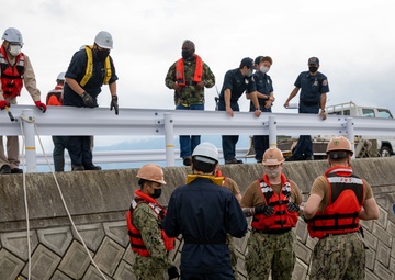 MCAS Iwakuni's Facility Response Team conducts Sealed Training Exercise
