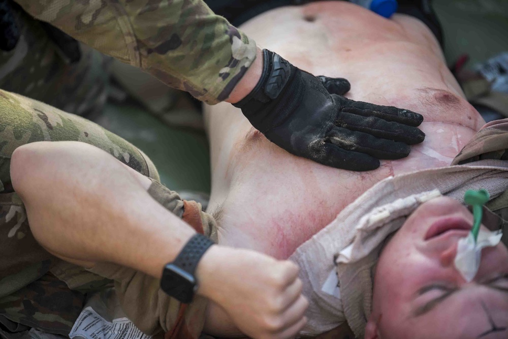 Army conducts Combat Lifesaver Course at ADAB