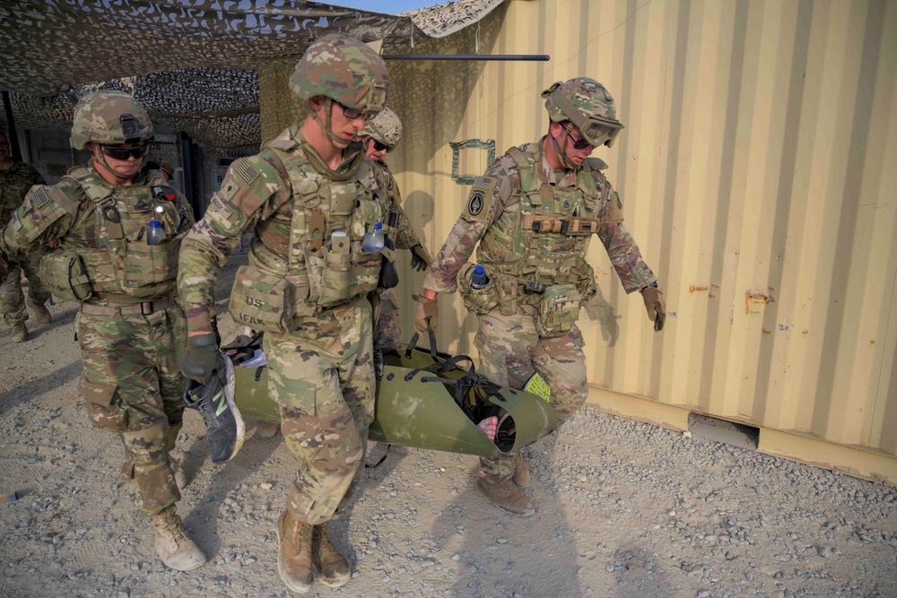 Army conducts Combat Lifesaver Course at ADAB