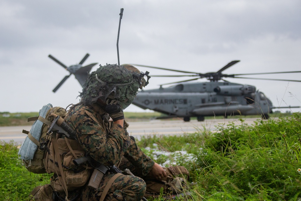 U.S. Marines conduct a helicopter raid training exercise