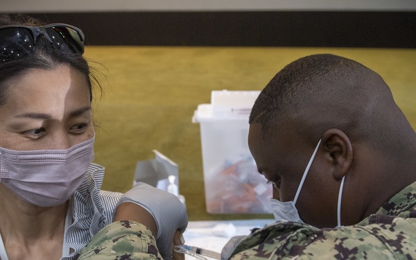 CFAS MLC, IHA, and MC Employees Receive Vaccine