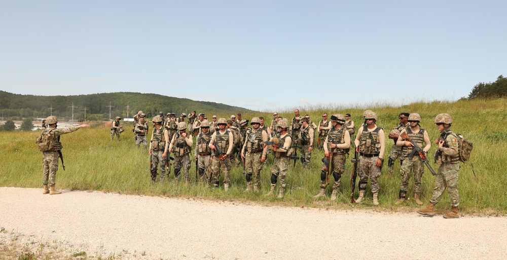 U.S. Army Aviation participates with Romanian soldiers in airlift exercises.