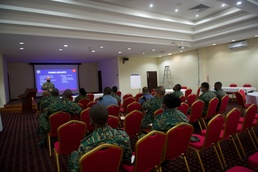Canadian Armed Forces mentors teaching the operational planning process