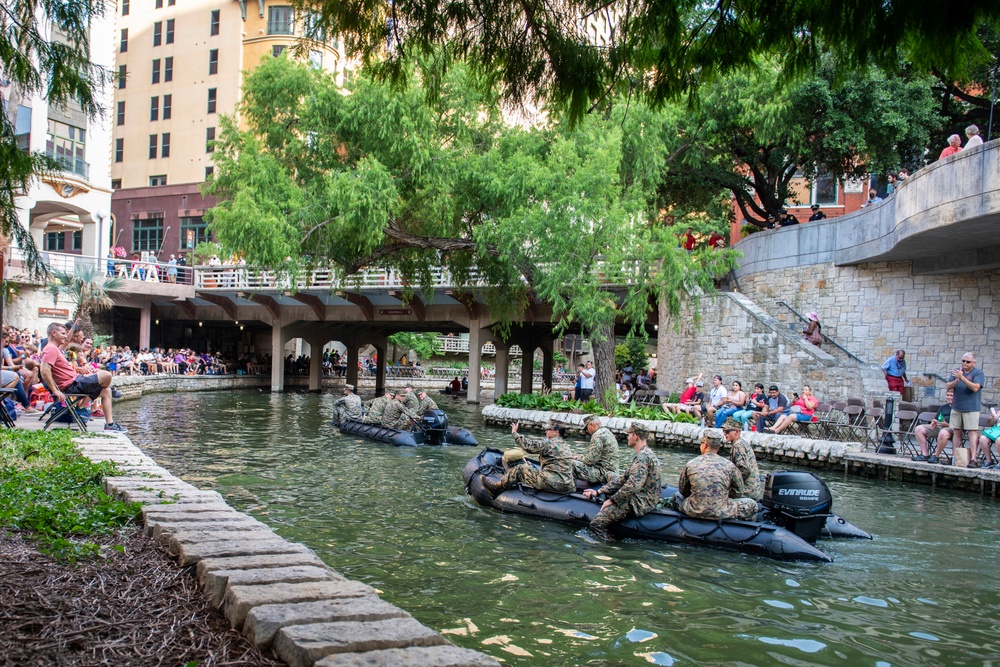 2021 Texas Cavaliers Fiesta River Parade