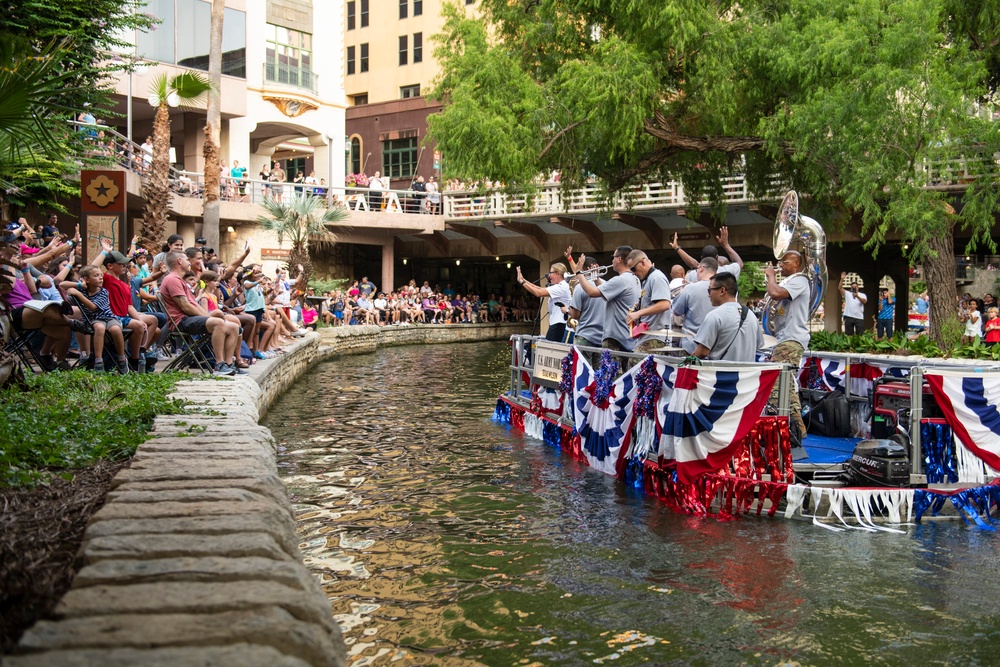 2021 Texas Cavaliers Fiesta River Parade