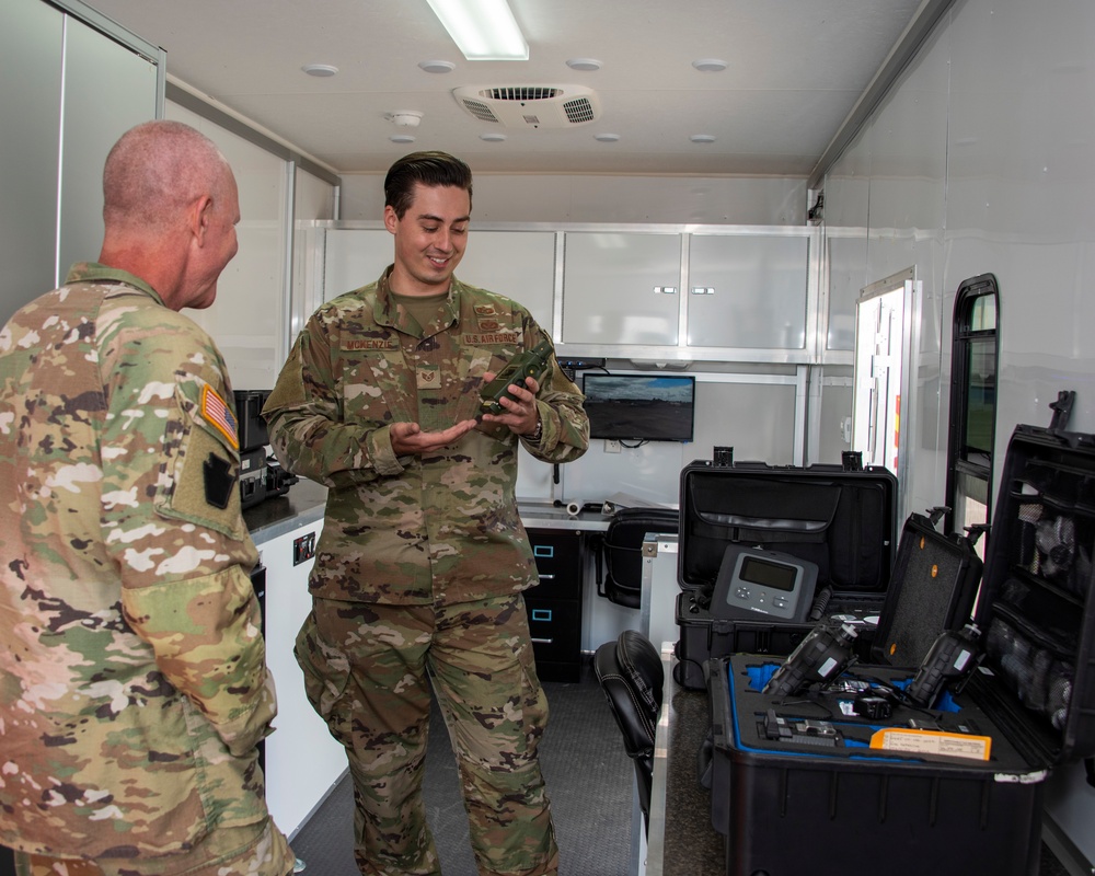 PA TAG Visits 171st Guardsmen