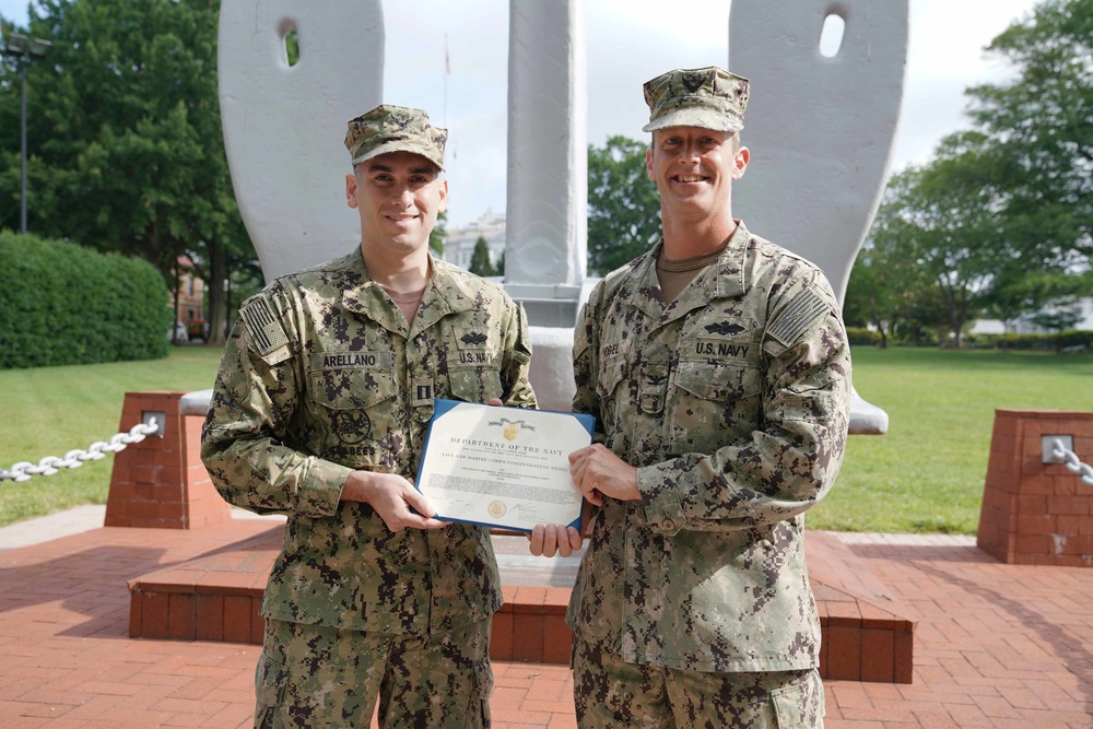 Lieutenant Hector E. Arellano Earns Navy Commendation Medal