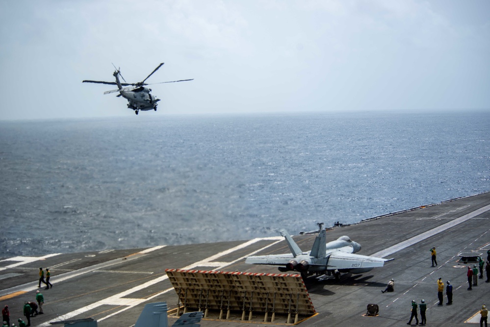 USS Ronald Reagan (CVN 76) Flight Operations