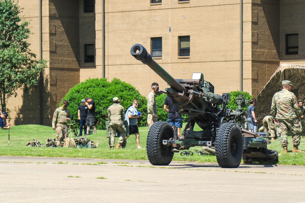 Former and current Rakkasans conduct an open house