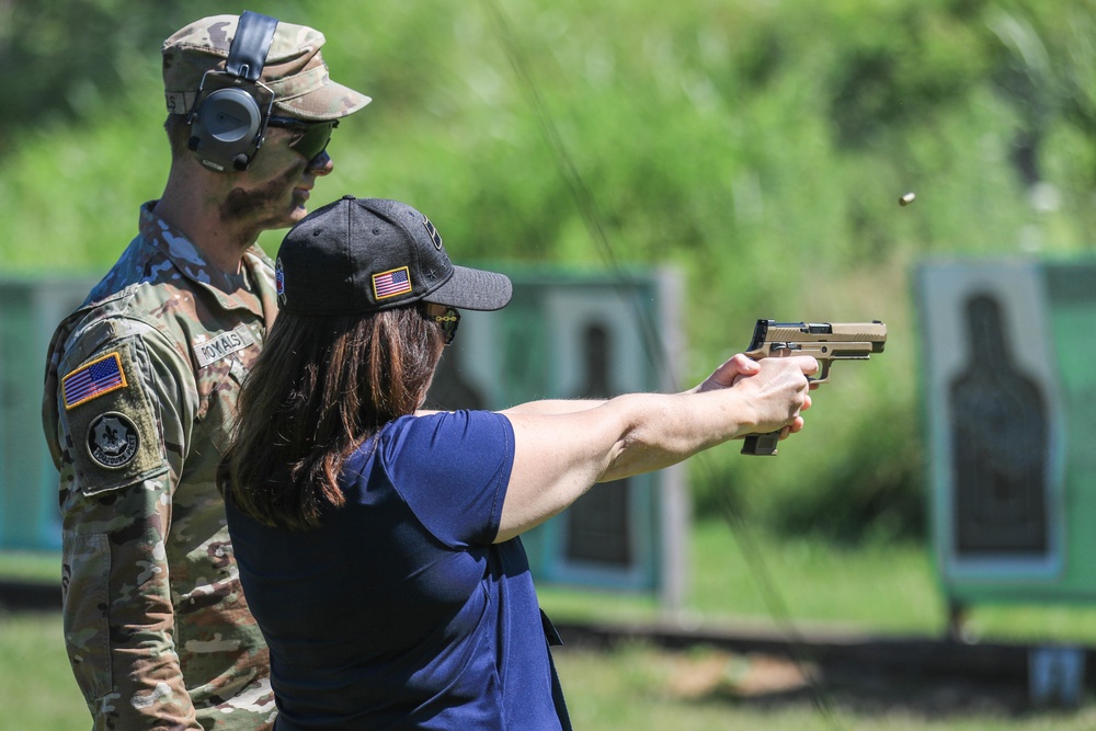 Former and current Rakkasans participate in live firing range