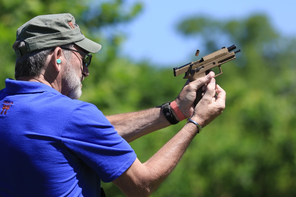 Former and current Rakkasans participate in live firing range