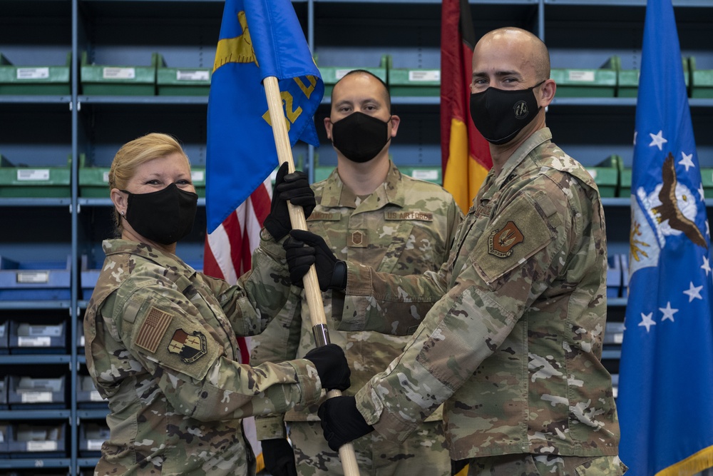 52nd LRS changes command