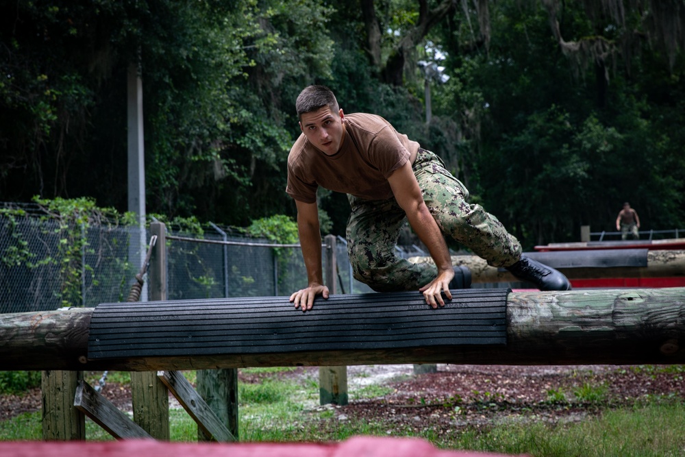 NROTC Midshipmen Complete Obstacle Course at JU