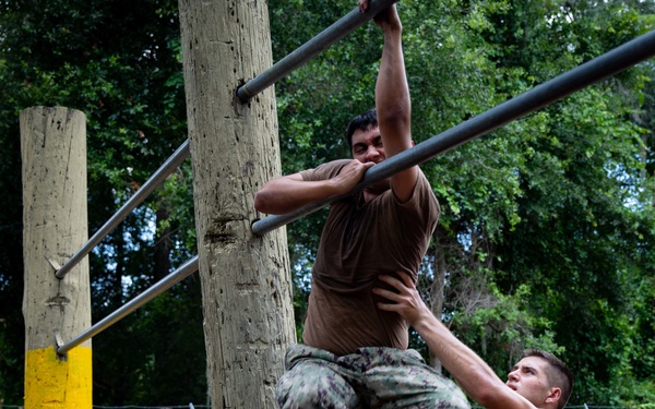 NROTC Midshipmen Complete Obstacle Course at JU