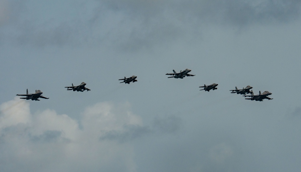 USS Roald Reagan (CVN 76) Joint Operations with Indian Air Force