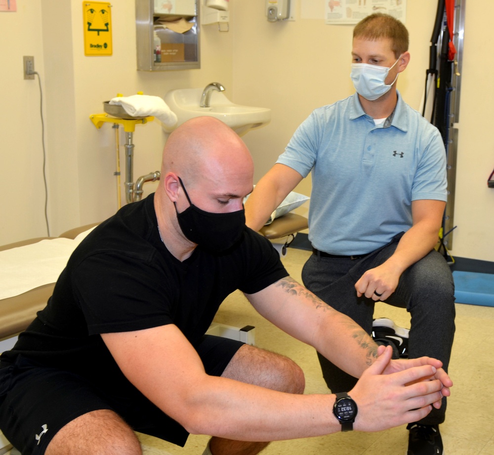 Naval Branch Health Clinic Jacksonville physical therapist