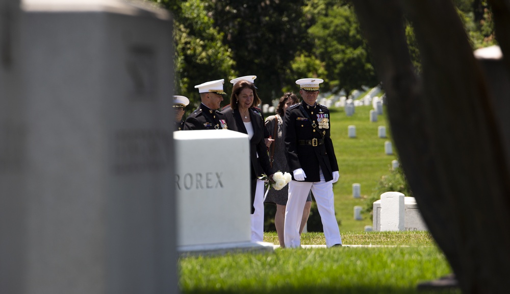 Senator John W. Warner Interment Service