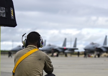 Maintainers launch airpower during RED FLAG-Alaska 21-2