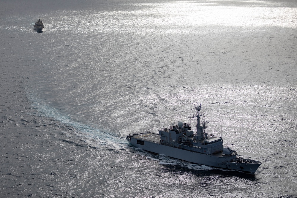 USS Sioux City Conducts Bilateral Maritime Exercise with FS Germinal