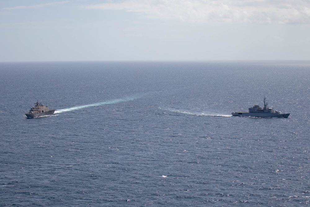 USS Sioux City Conducts Bilateral Maritime Exercise with FS Germinal